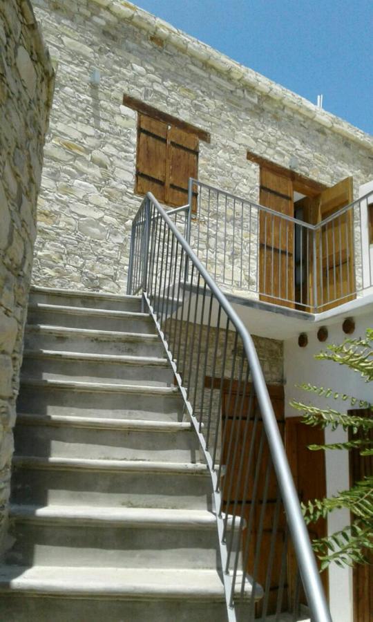 Christiana'S Stone Studios بانو يفكارا المظهر الخارجي الصورة